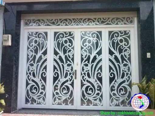 Mẫu cửa sắt tứ quý đẹp - Ảnh 5