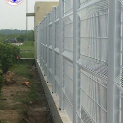 hàng rào lưới thép cột trái đào