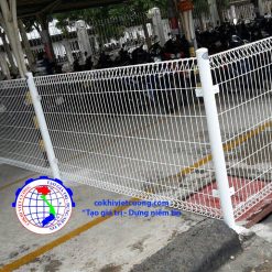 hàng rào sắt cột típ tròn