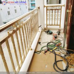 Mẫu lan can ban công inox mạ màu đẹp