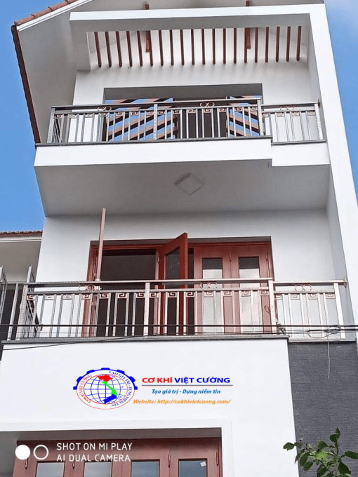 Mẫu Lan Can Ban Công Inox Đẹp 2024 - Ảnh 7