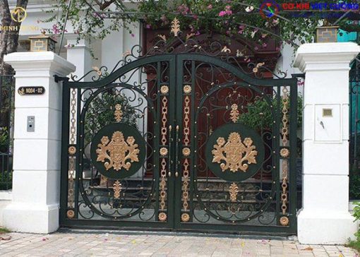 Báo Giá Cửa Cổng Sắt Nghệ Thuật Đẹp 2025