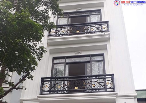 Khám Phá 59 Mẫu Lan Can Ban Công Sắt Mỹ Thuật Đẹp 2025 - Ảnh 51