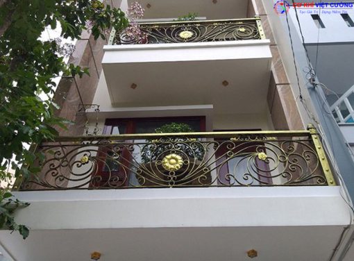 Khám Phá 59 Mẫu Lan Can Ban Công Sắt Mỹ Thuật Đẹp 2025 - Ảnh 46