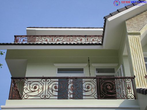 Khám Phá 59 Mẫu Lan Can Ban Công Sắt Mỹ Thuật Đẹp 2025 - Ảnh 34