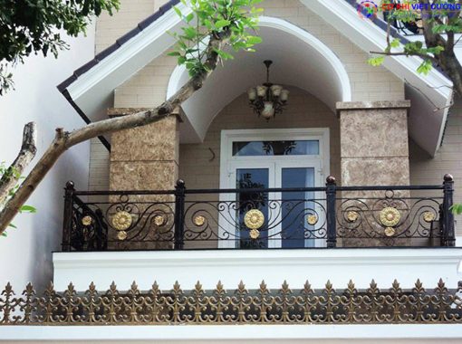 Khám Phá 59 Mẫu Lan Can Ban Công Sắt Mỹ Thuật Đẹp 2025 - Ảnh 32