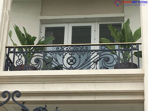 Khám Phá 59 Mẫu Lan Can Ban Công Sắt Mỹ Thuật Đẹp 2025 - Ảnh 25