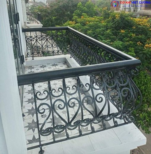 Khám Phá 59 Mẫu Lan Can Ban Công Sắt Mỹ Thuật Đẹp 2025