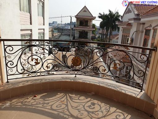 Thi công lan can ban công sắt nghệ thuật - Ảnh 22