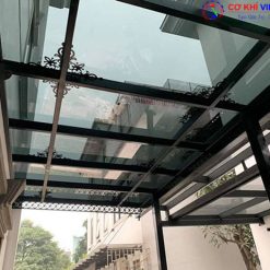 Báo Giá Thi Công Mái Kính Cường Lực