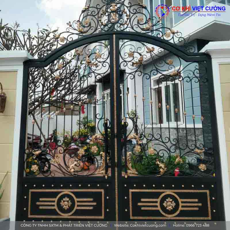Mẫu cửa cổng sắt nghệ thuật đẹp