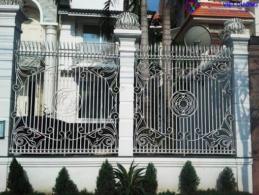 29 Mẫu Thiết Kế Hàng Rào Sắt Nghệ Thuật Đẹp Tại Hà Nội - Ảnh 11
