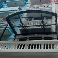 Làm mái kính sắt nghệ thuật tại Bắc Ninh đang dần trở nên phổ biến hơn.