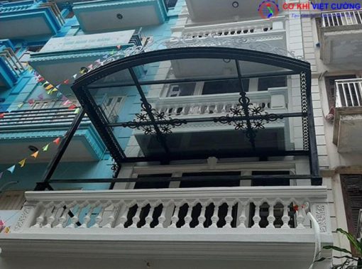 Làm mái kính sắt nghệ thuật tại Bắc Ninh đang dần trở nên phổ biến hơn.