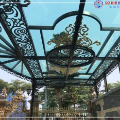 Mái kính sắt nghệ thuật là loại mái che sử dụng cho các công trình xây dựng.