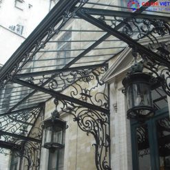 Việc sử dụng phụ kiện chính hãng sẽ mất khoản chi phí cao hơn.