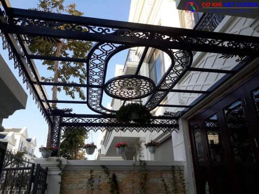 Kinh nghiệm và thời gian hoạt động trong lĩnh vực là một trong những yếu tố đánh giá độ uy tín của đơn vị.