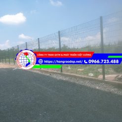 Hàng rào khu công nghiệp sử dụng lưới thép mạ kẽm.