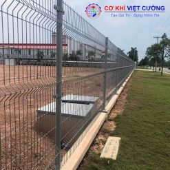 Sản phẩm được chấn sóng theo nhu cầu của khách hàng và phần này sẽ sơn tĩnh điện hoặc nhúng kẽm.