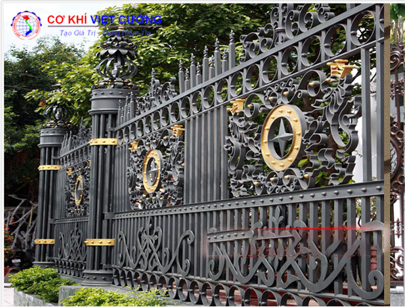 Chức năng chính của hàng rào sắt nghệ thuật là bảo vệ tài sản cho gia chủ.
