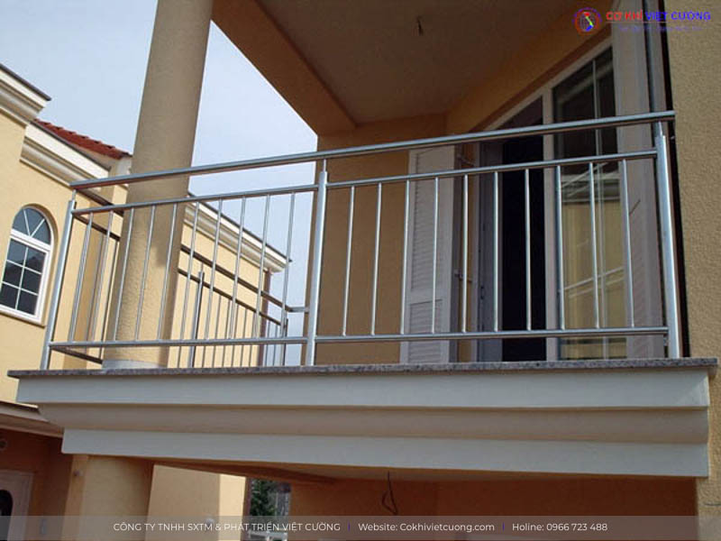 Mẫu lan can inox ban công thi công bởi Cơ khí Việt Cường