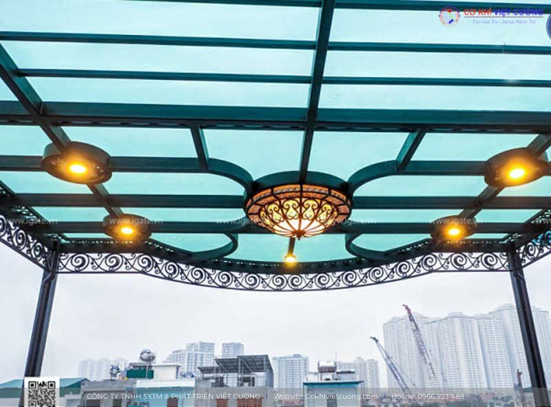 Mái kính sân thượng nhà dân tại Gia Lâm - Hà Nội