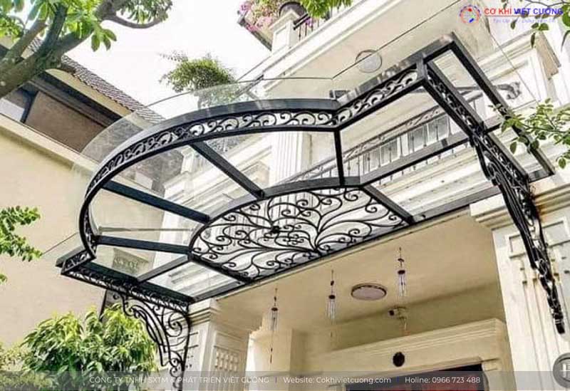 Mái kính sản thi công tại Long Biên - Hà Nội