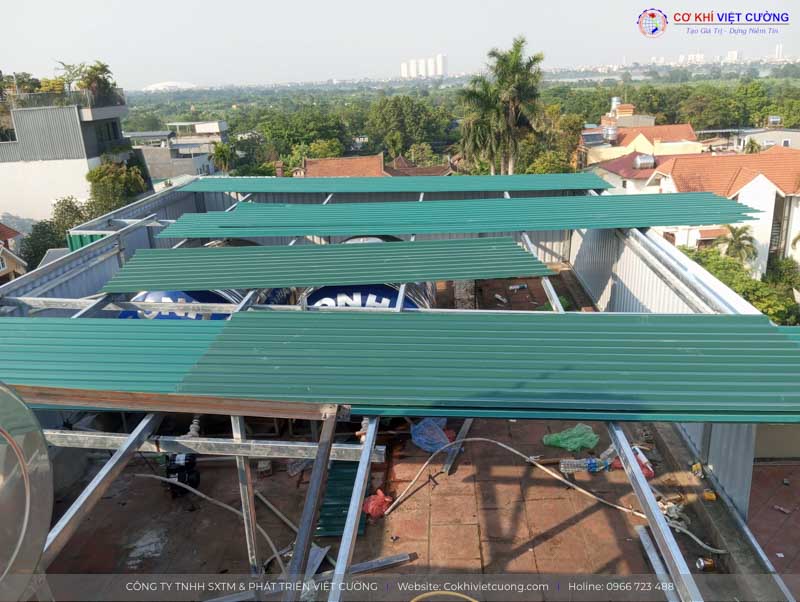 Hạng mục mái tôn tại Đông Anh - Hà Nội thi công bởi Cơ khí Việt Cường