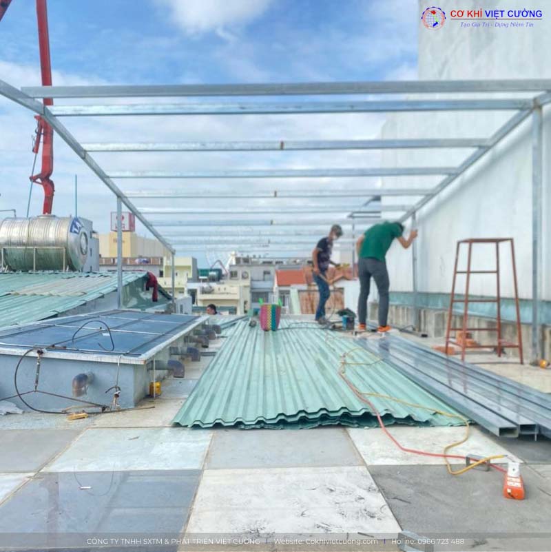 Mái tôn thi công bởi Cơ khí Việt Cường