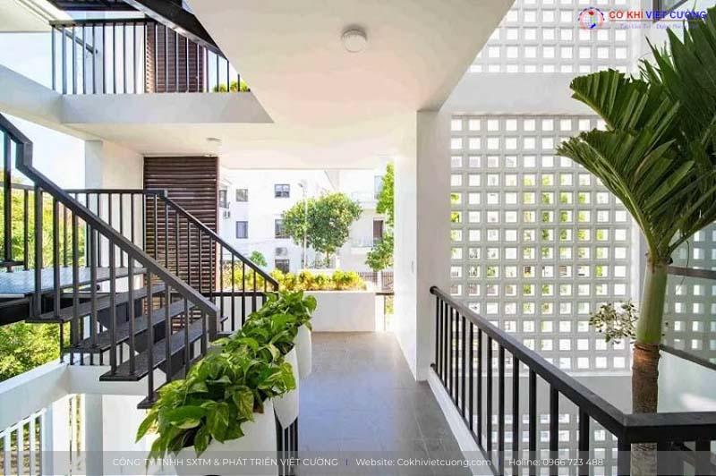 Hạng mục cầu thang xương cá thi công bởi Cơ khí Việt Cường