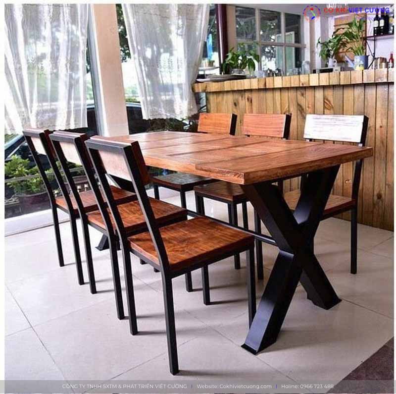 Bộ bàn ghế nhà hàng với khung sắt chắc chắn