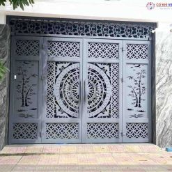 Cửa cổng sắt CNC đẹp cho nhà phố