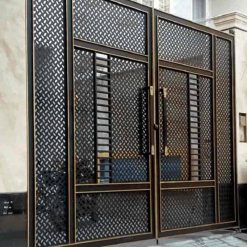 Cửa cổng sắt CNC đẹp cho nhà phố