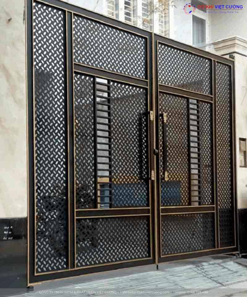 Cửa cổng sắt CNC đẹp cho nhà phố