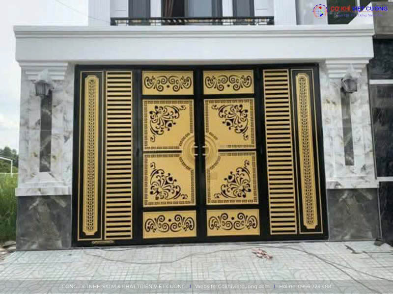 Cửa cổng sắt CNC đẹp cho nhà phố