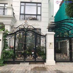 Thi công cửa cổng sắt mỹ thuật tại Gia Lâm - Hà Nội