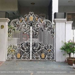 Mẫu cửa cổng sắt nghệ thuật đẹp bởi Cơ khí Việt Cường