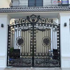 Mẫu cửa cổng sắt nghệ thuật đẹp bởi Cơ khí Việt Cường