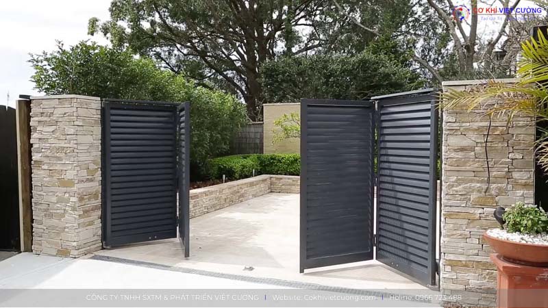 Mẫu cửa cổng sắt tự động 4 cánh đẹp