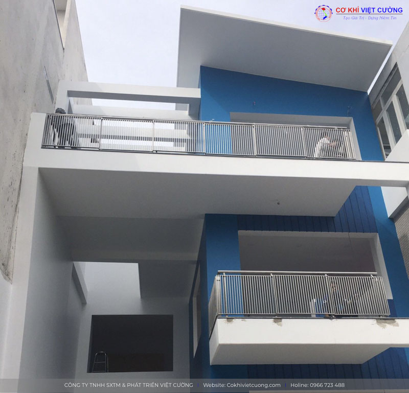 Mẫu lan can ban công inox đẹp