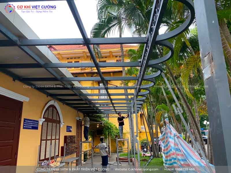 Mái kính tại Văn phòng Bộ Ngoại giao Việt Nam