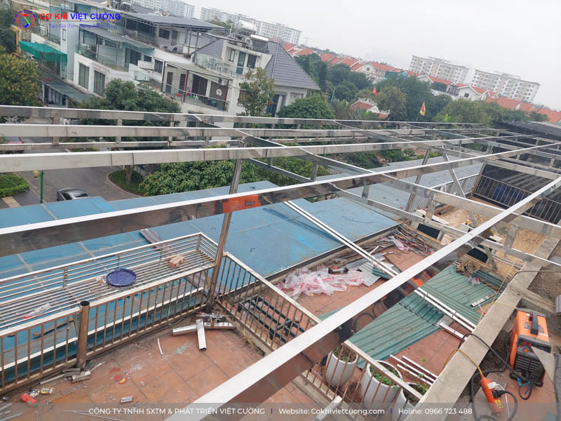 Tiến hành khảo sát và lên ý tưởng cho mái kính